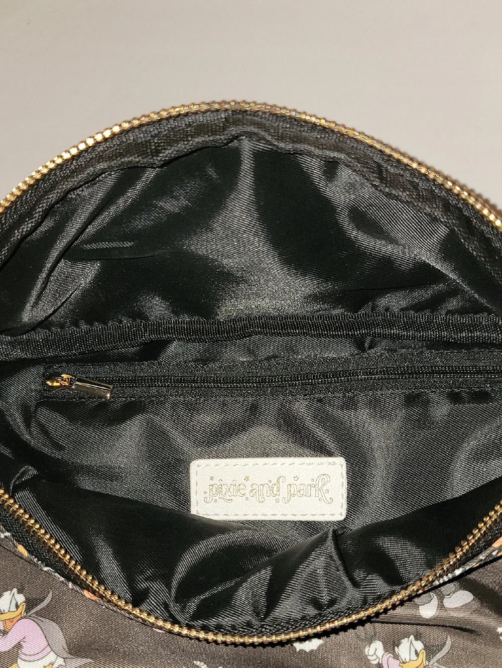 DIXIE AND PARK BLACK HALLOWEEN PRINT CROSSBODY BELT BAG WITH DISNEY CHARACTERS - Picture 8 of 8
